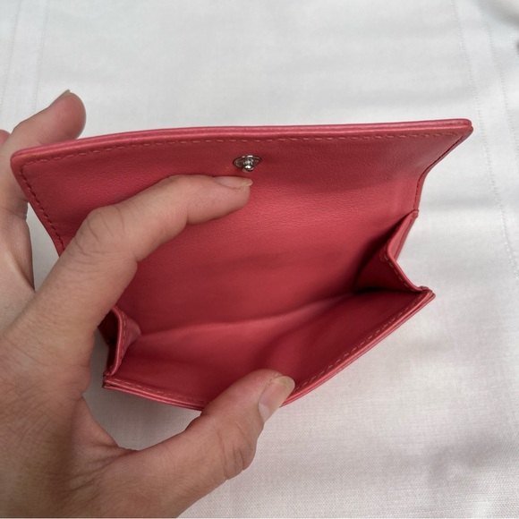 Vintage Coach Soho Wallet with Buckle in Pink Leather - Picture 12 of 15